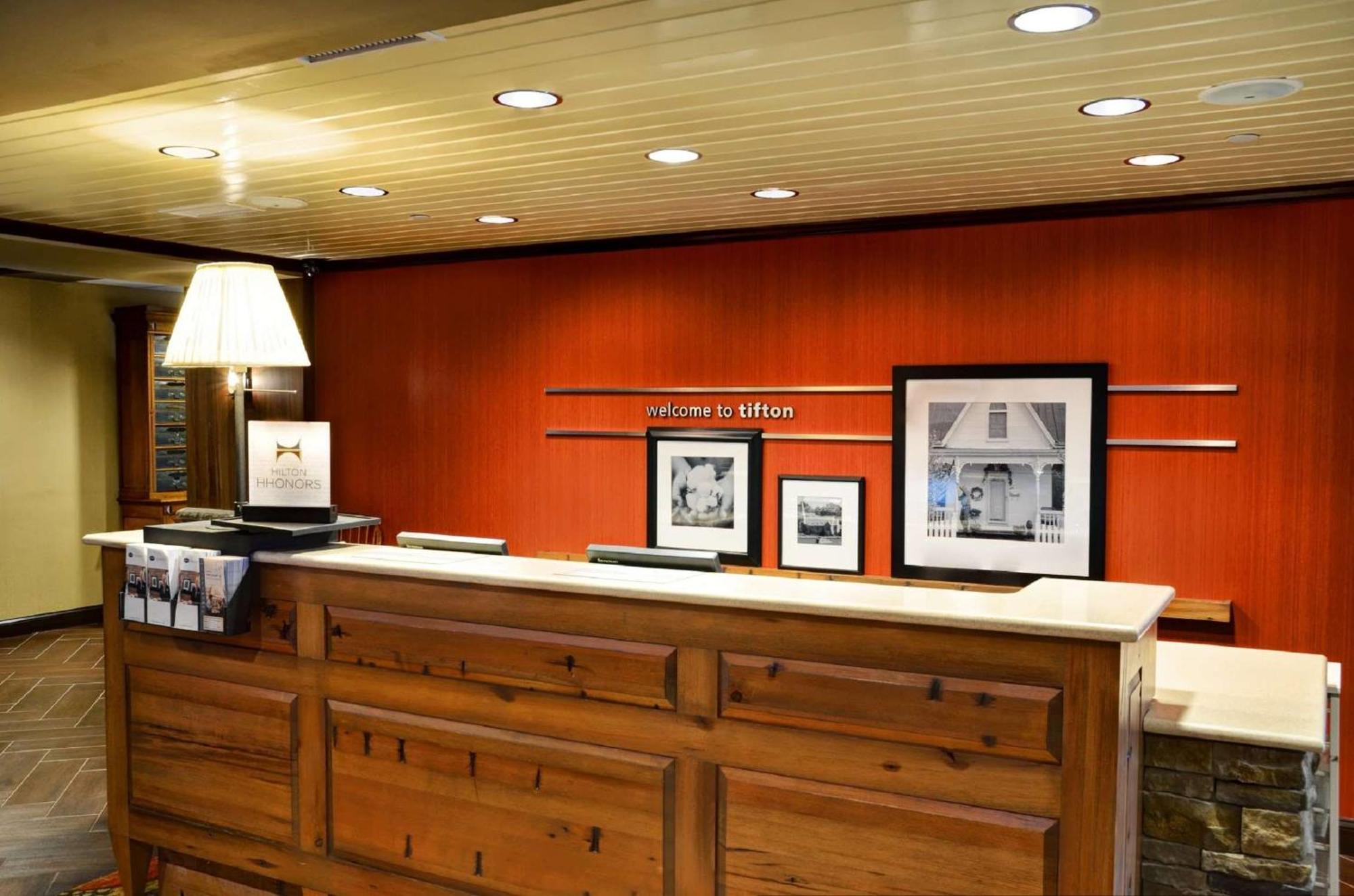 Hampton Inn & Suites Tifton Ngoại thất bức ảnh